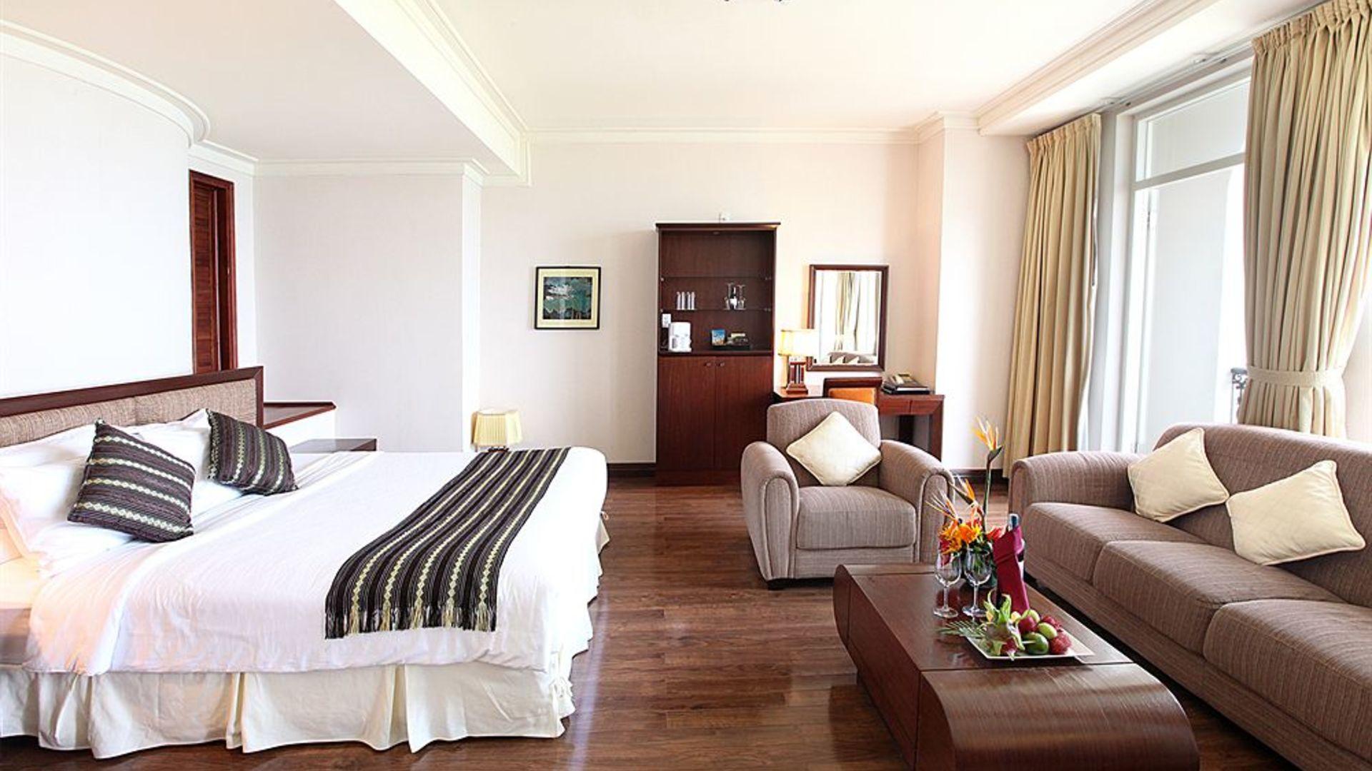 Фото номера в Sunrise Nha Trang Beach Hotel & Spa