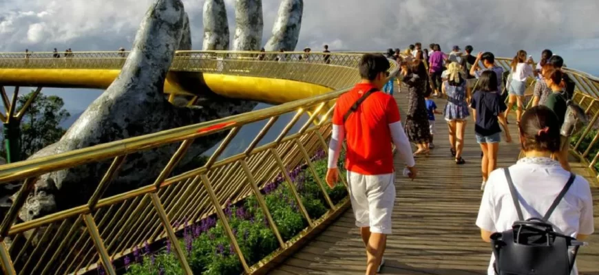 Вьетнам посещают иностранные туристы
